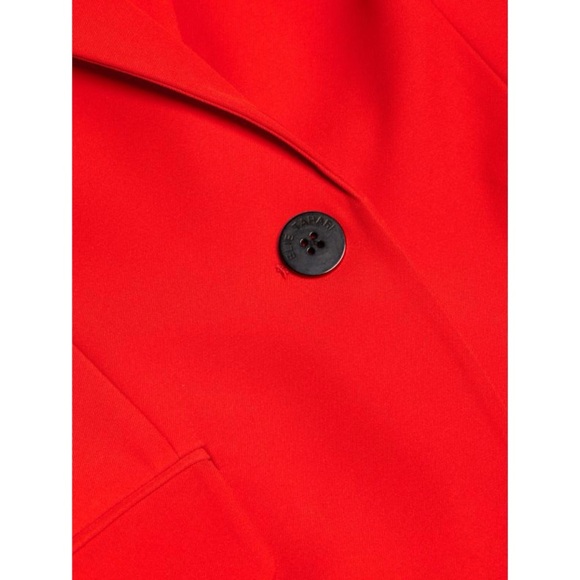 Elie Tahari | The Sylvie Single Button Blazer in Cayenne - Picture 5 of 13